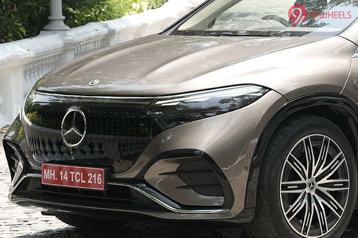 Mercedes-Benz EQS SUV EV Closed Hood/Bonnet