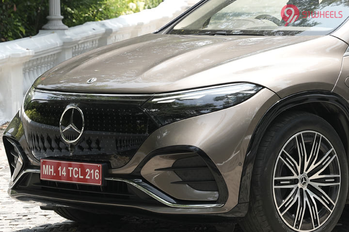 Mercedes-Benz EQS SUV EV Closed Hood/Bonnet