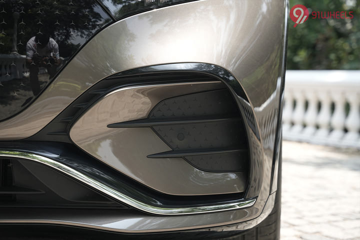 Mercedes-Benz EQS SUV EV Front Fog Lamp