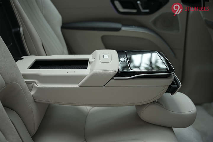 Mercedes-Benz EQS SUV EV Rear Row Centre Arm Rest
