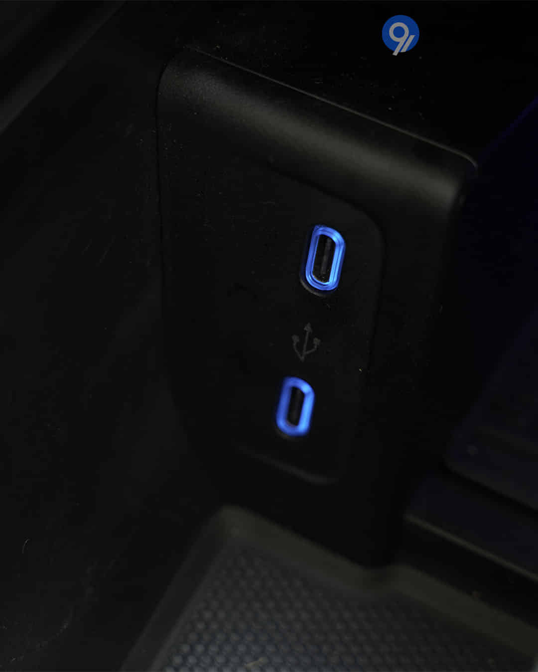 Power Socket / USB / Wireless Charging