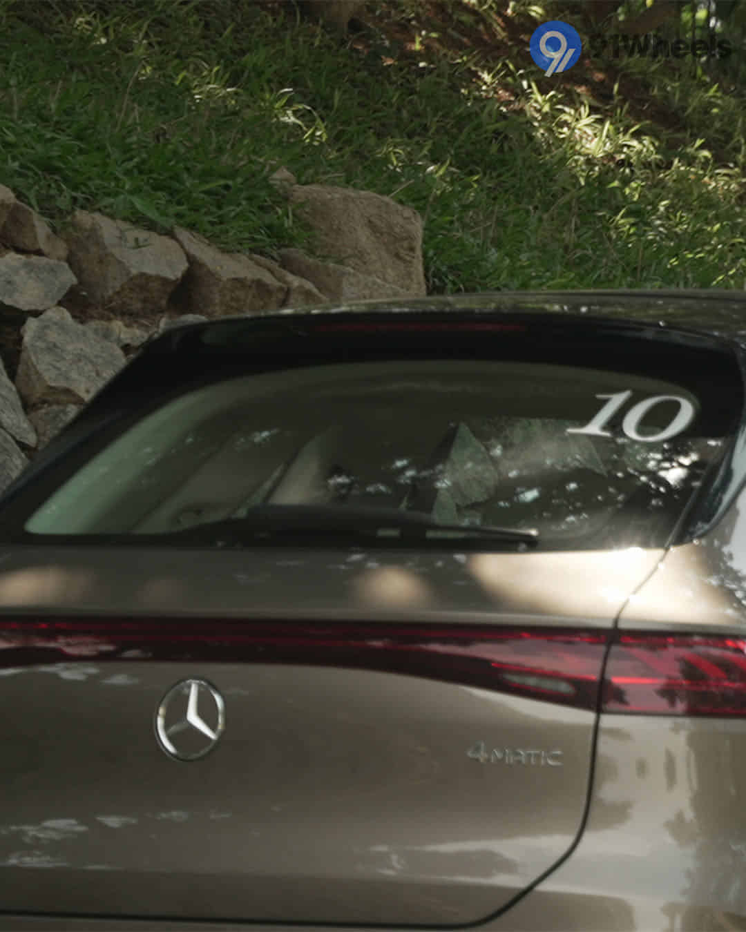 Rear Windshield / Windscreen