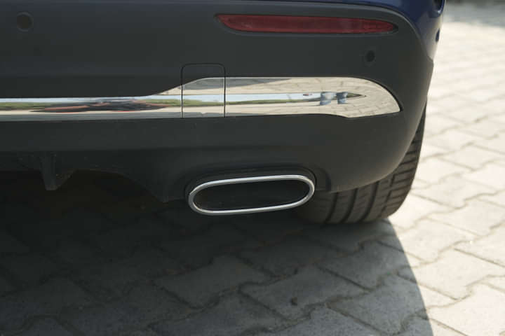 Mercedes-Benz GLA Exhaust Pipes