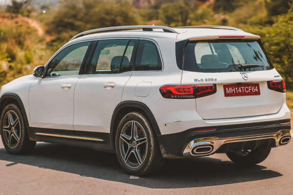 Mercedes-Benz GLB 2022-2025 Left Rear Three Quarter