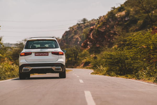 Mercedes-Benz GLB 2022-2025 Rear View