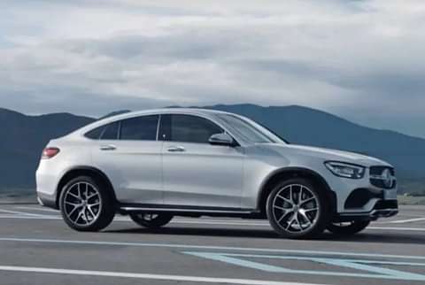 Mercedes-Benz GLC Coupe 300d 4MATIC Diesel Right Front Three Quarter