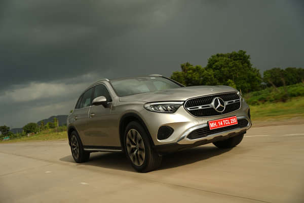 Mercedes-Benz GLC Right Front Three Quarter