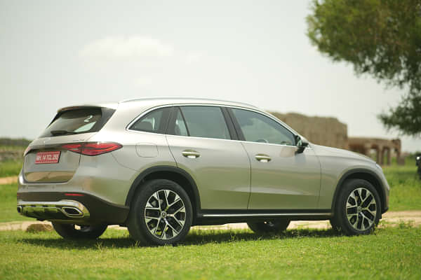 Mercedes-Benz GLC Right Side View