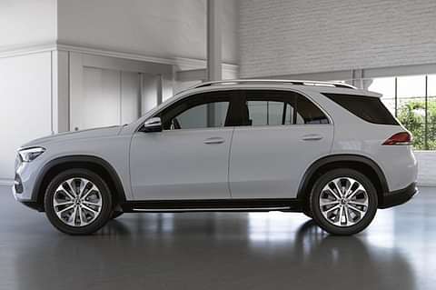 Mercedes-Benz GLE 300d 4MATIC Left Side View