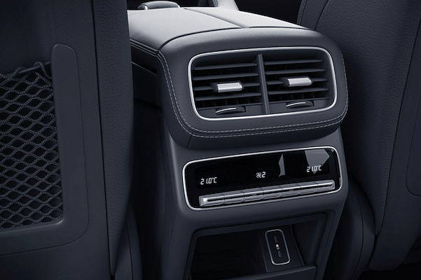 Mercedes-Benz GLE-Class Rear Row Air Vent