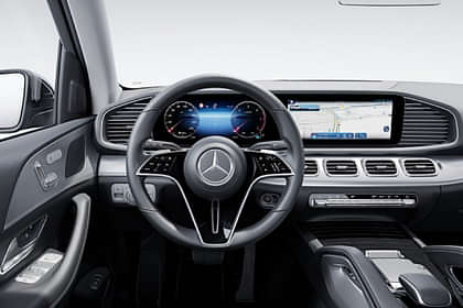 Mercedes-Benz GLE LWB 450D 4MATIC Dashboard