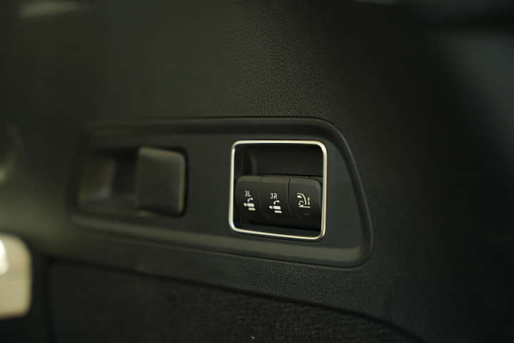 Mercedes-Benz GLS Dashboard Switches