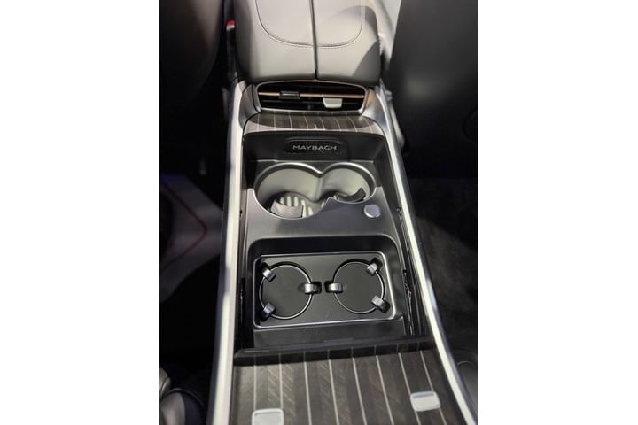 Mercedes-Benz Maybach EQS SUV EV Cup Holders