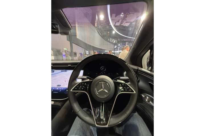 Mercedes-Benz Maybach EQS SUV EV Steering Wheel