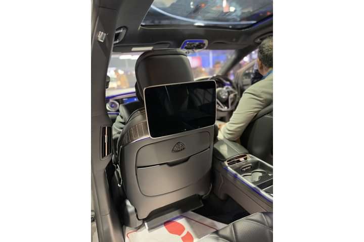 Mercedes-Benz Maybach EQS SUV EV Front Seat Back Pockets