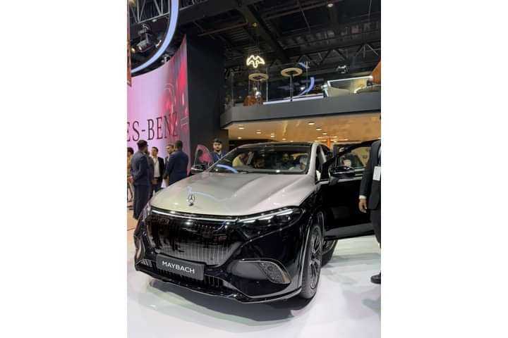 Mercedes-Benz Maybach EQS SUV EV Front Bumper