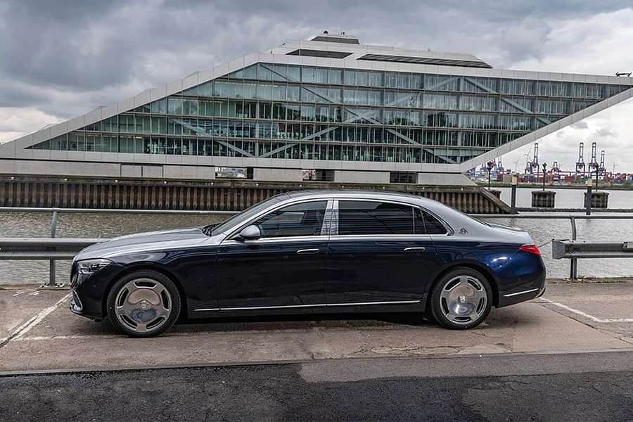 Mercedes-Benz Maybach S-Class Left Side View