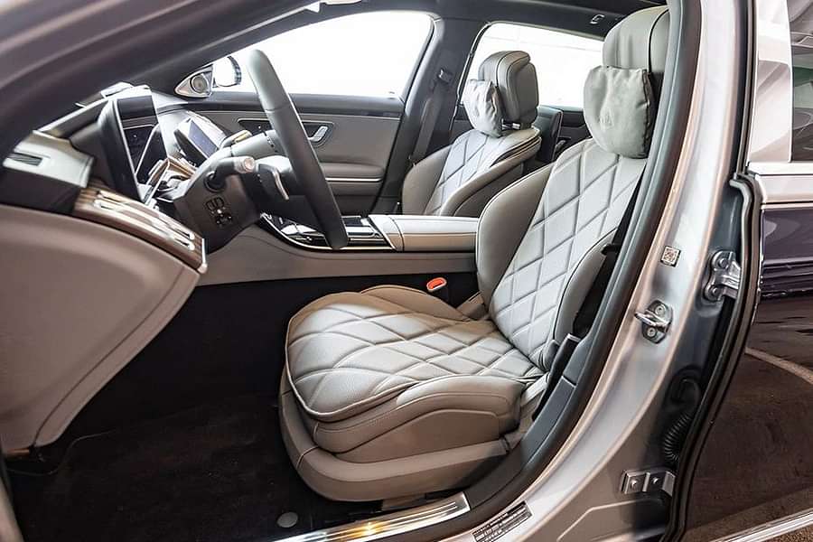 Mercedes-Benz Maybach S-Class Front Row Seats