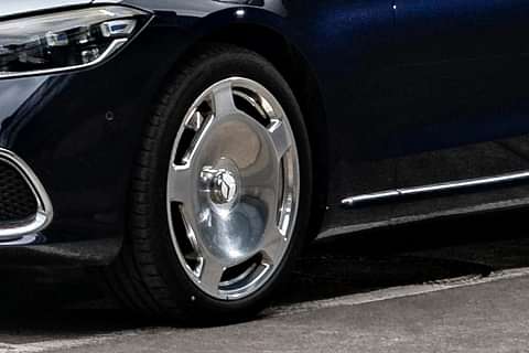 Mercedes-Benz Maybach S-Class Wheel Image