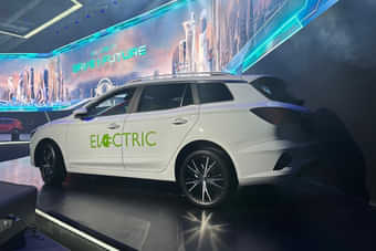 MG 5 EV Left Rear Three Quarter