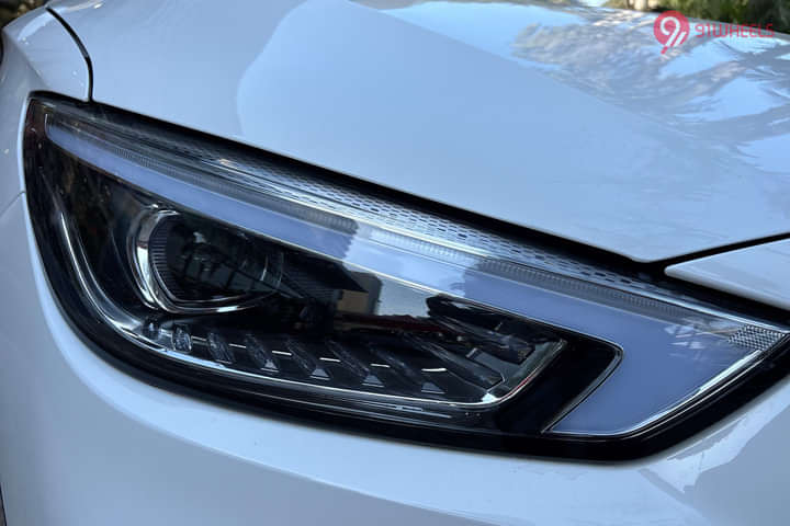 MG Astor Headlight