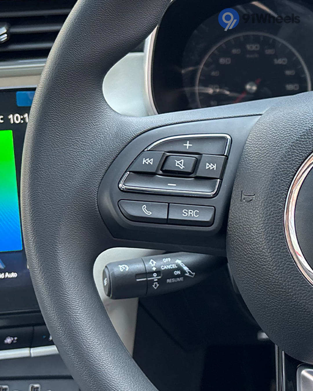 MG Astor Left Steering Mounted Controls