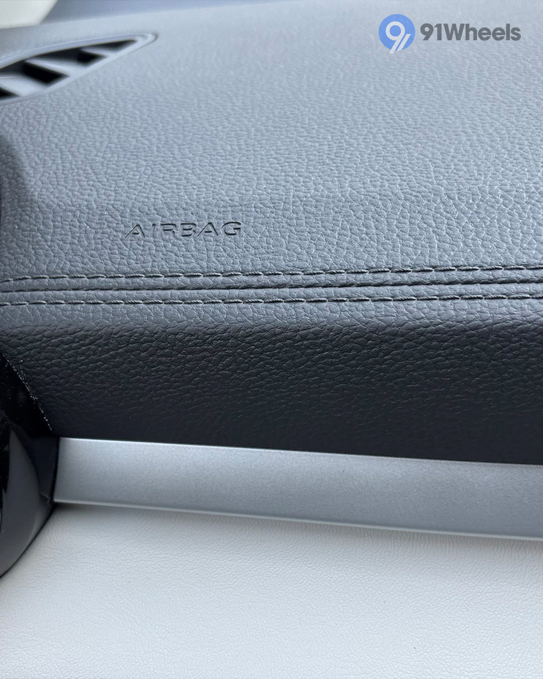 MG Astor Front Passenger Airbag