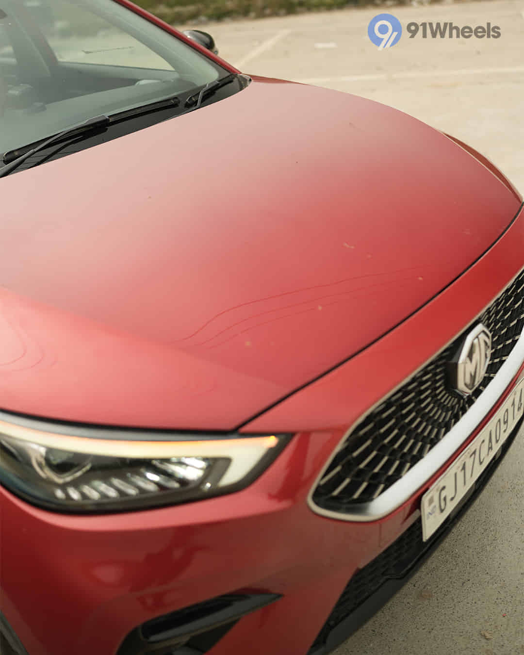 Closed Hood / Bonnet