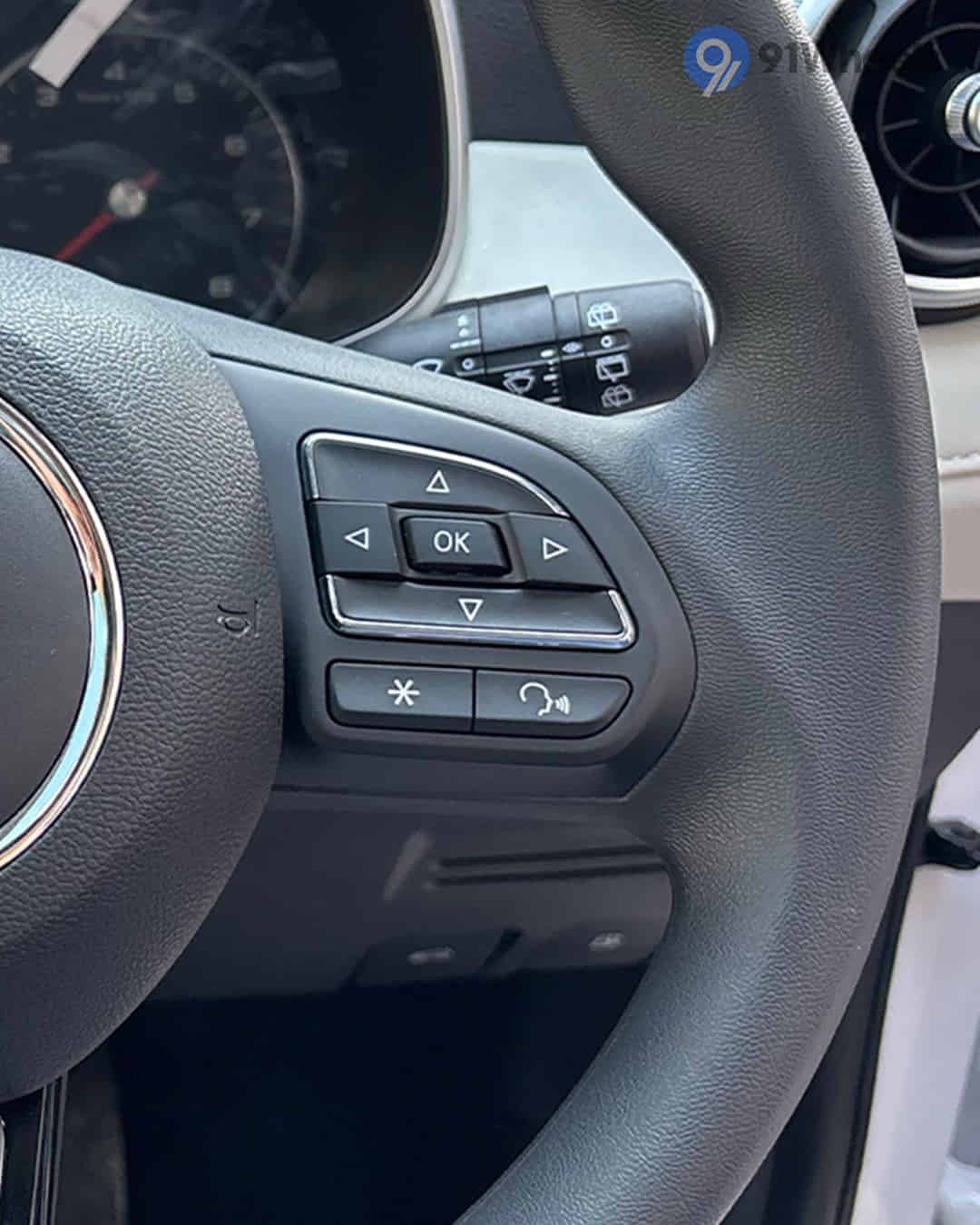 Right Steering Mounted Controls