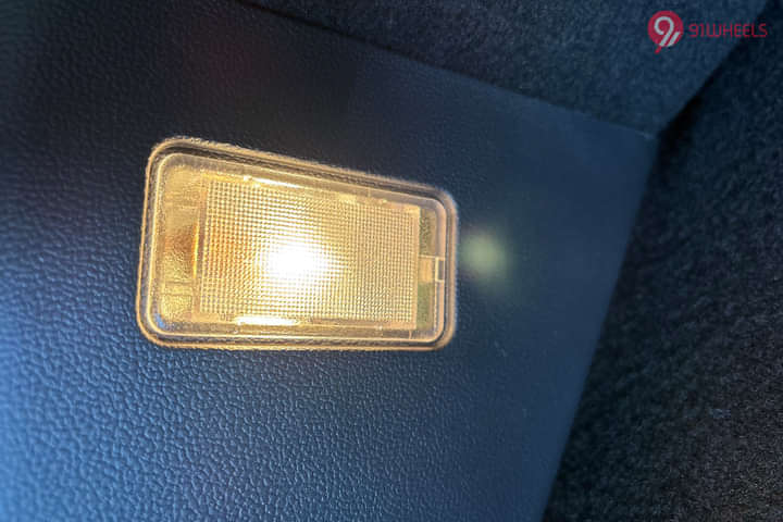 MG Astor Boot Light