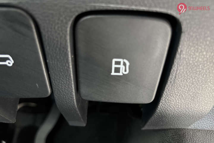 MG Astor Boot Release Lever/Fuel Lid Release Lever