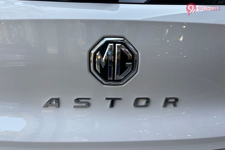 MG Astor Rear Badge