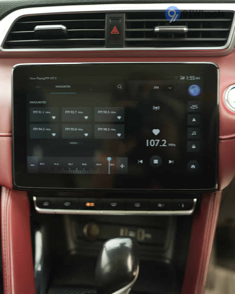 Dashboard & Front Cabin - 2