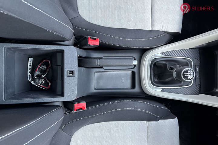 MG Astor Front Centre Arm Rest Storage