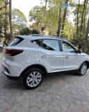 Right Rear Three Quarter