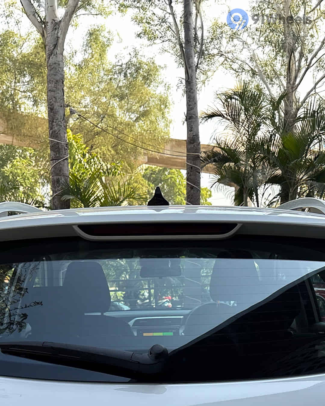 Rear High Mounted Stop Lamp