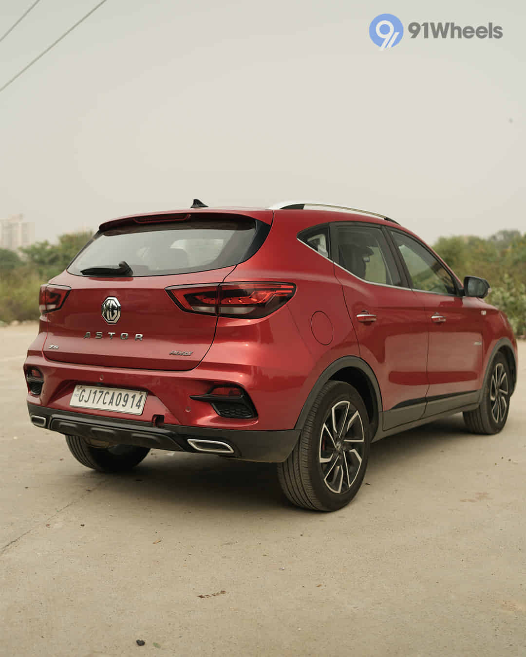 Right Rear Three Quarter