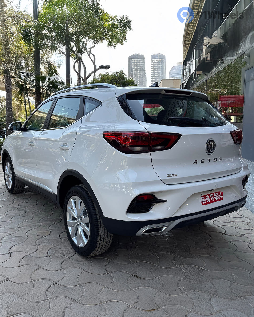 MG Astor Left Rear Three Quarter