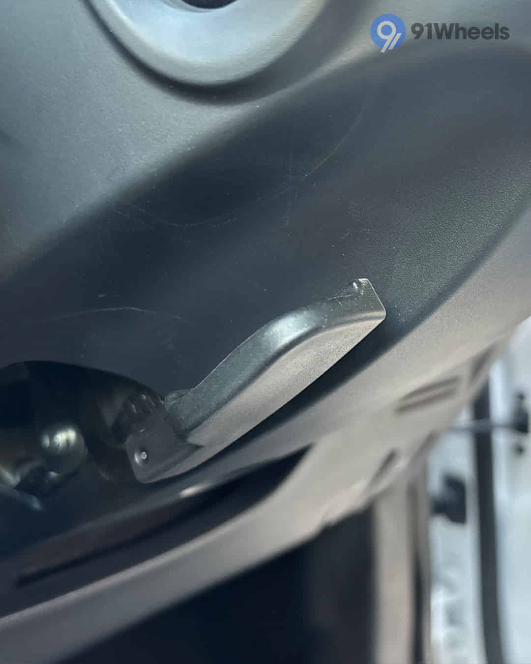 Steering Adjustment Lever / Controller