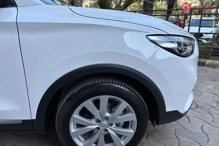 MG Astor Front Fender