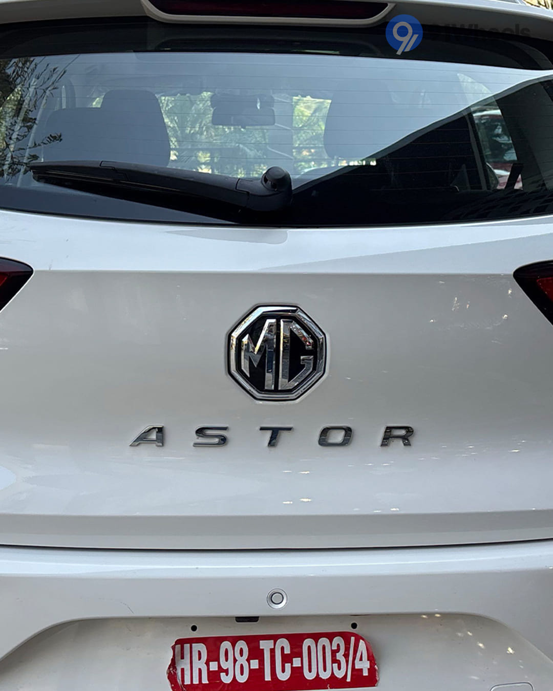 MG Astor Rear Badge