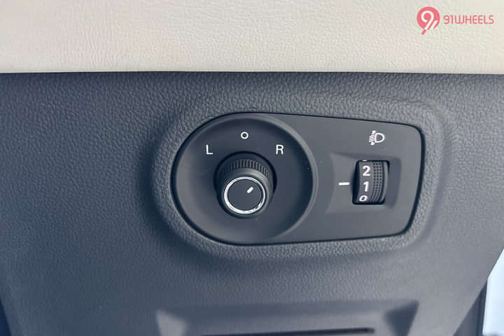 MG Astor Dashboard Switches