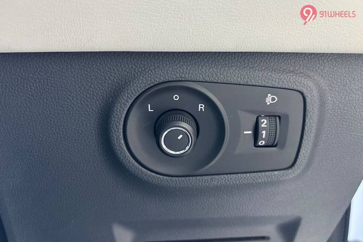 MG Astor Dashboard Switches