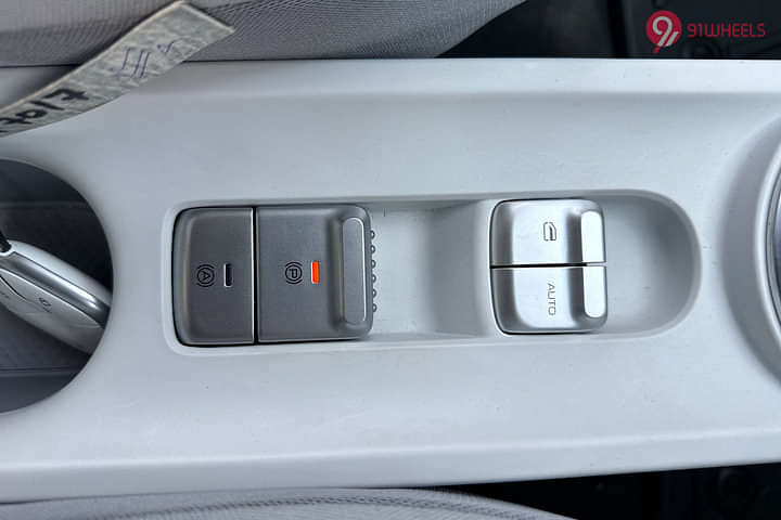 MG Comet EV Parking Brake/Emergency Brake