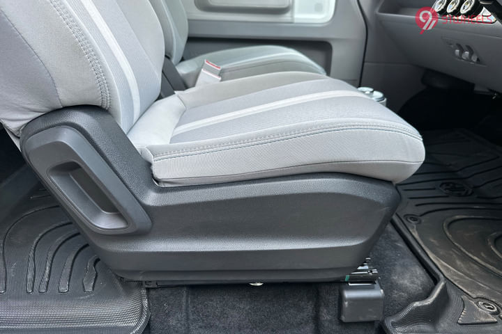 MG Comet EV Seat Adjustment for Driver