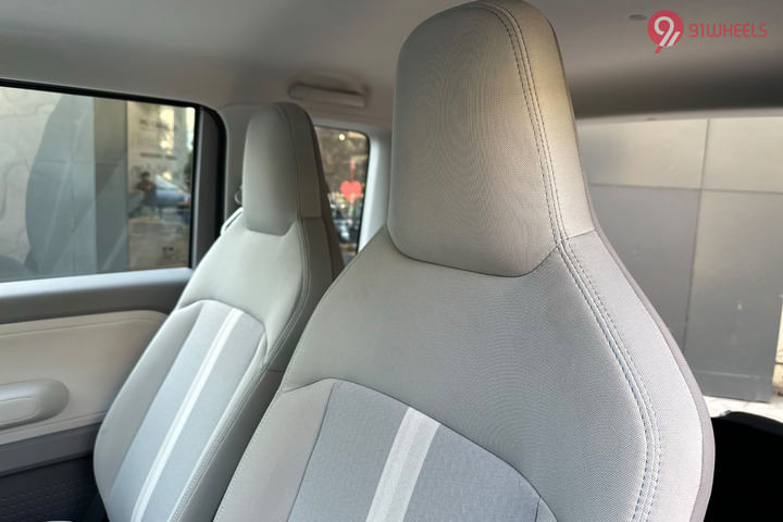 MG Comet EV Front Seat Headrest