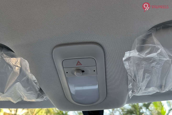 MG Comet EV Roof Mounted Controls/Sunroof & Cabin Light Controls