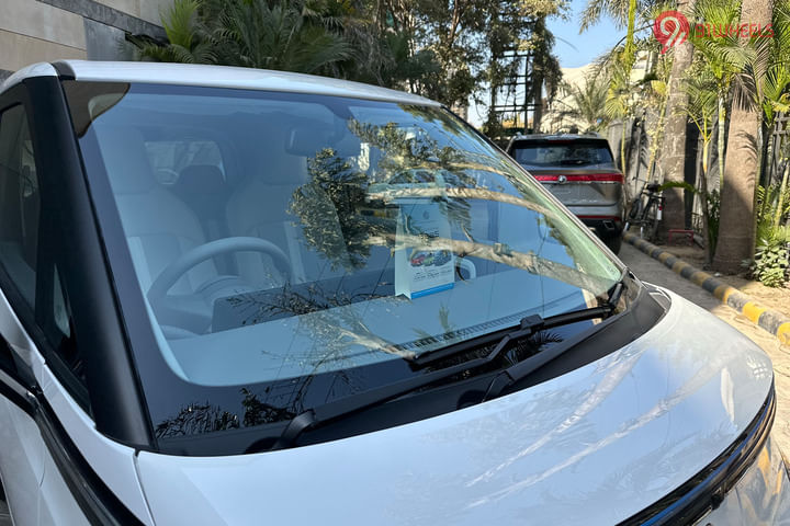MG Comet EV Front Windshield/Windscreen