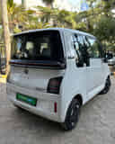 Right Rear Three Quarter