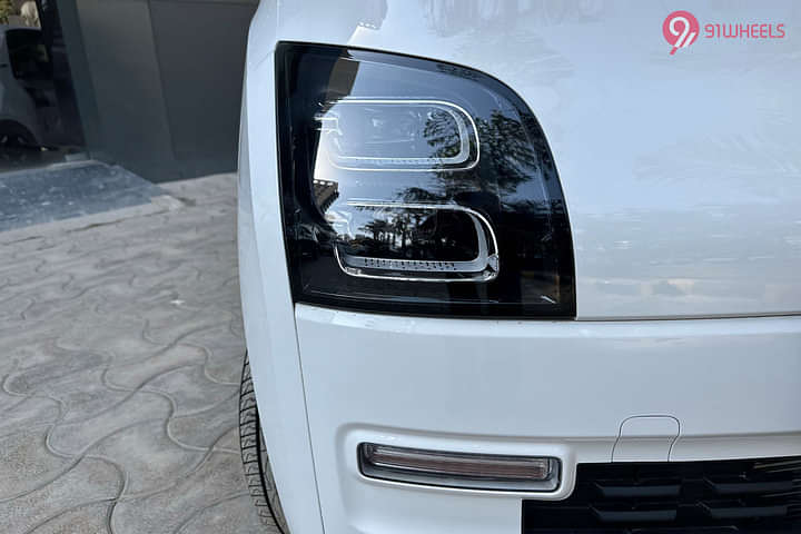 MG Comet EV Headlight